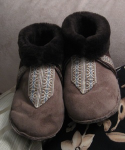 Charissa Alain-Lilly Crafts Footwear Moccasins Wraparounds Etc ...
